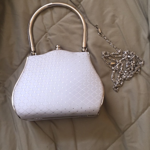 Other - Silver bag mini with chain